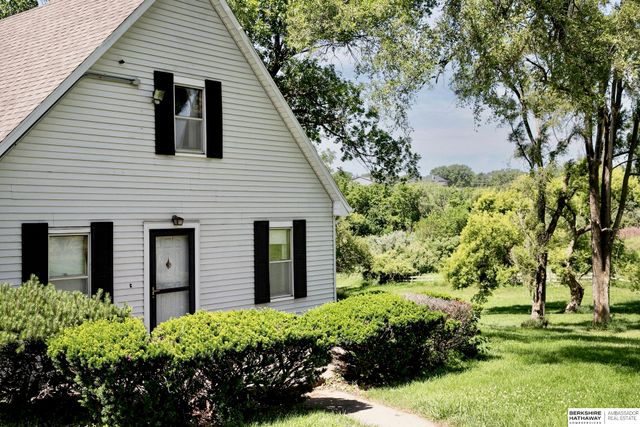 6523 Stones Throw Drive, Omaha, NE 68152