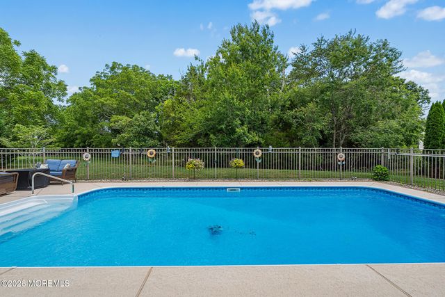 12 Madeline Lane, Little Egg Harbor, NJ 08087