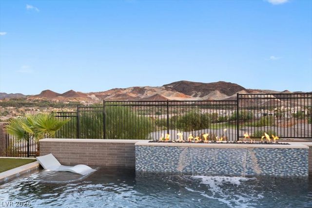 103 Reflection Cove Drive, Henderson, NV 89011