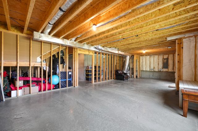 141 Meadowcrest Drive, Georgetown, KY 40324