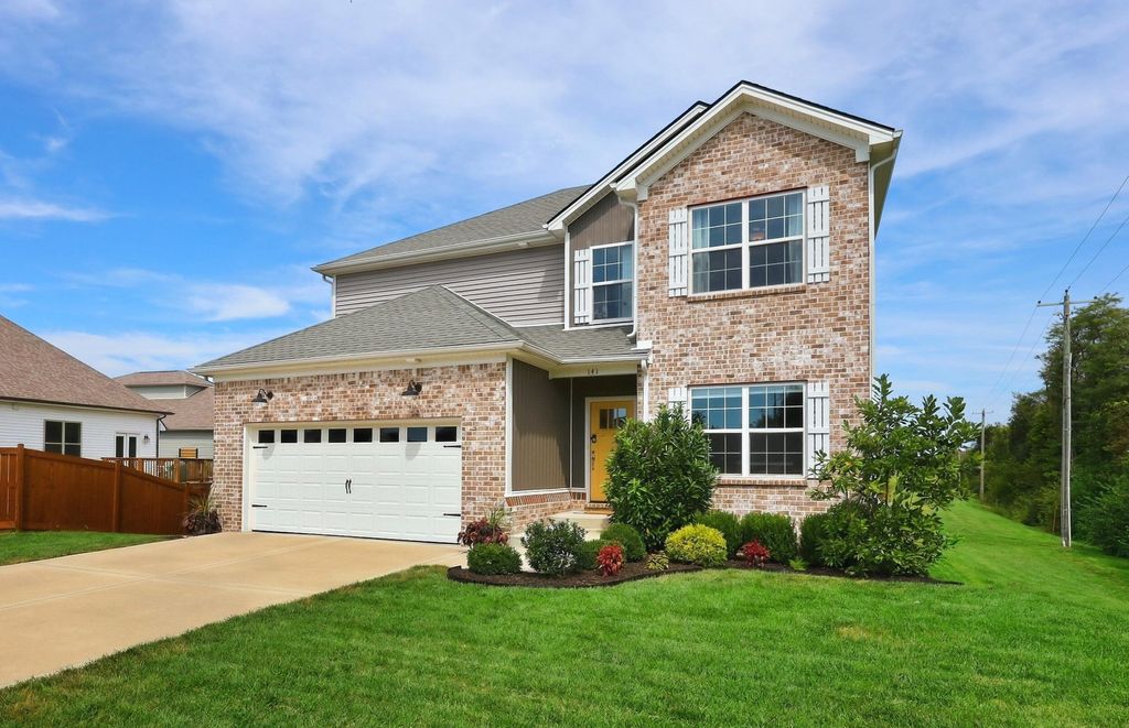 141 Meadowcrest Drive, Georgetown, KY 40324