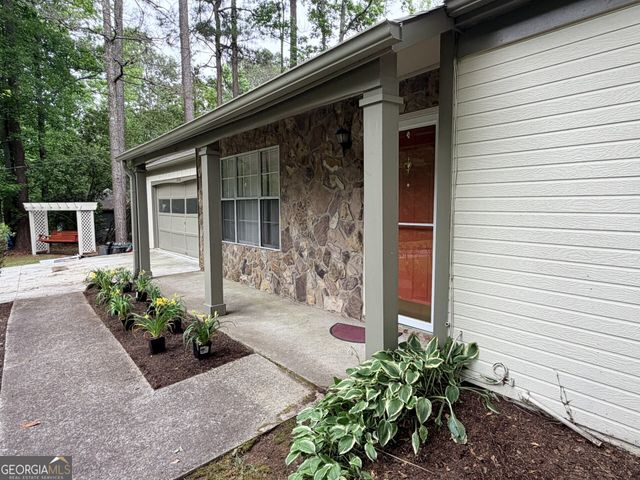 250 Winona Drive, Fayetteville, GA 30214