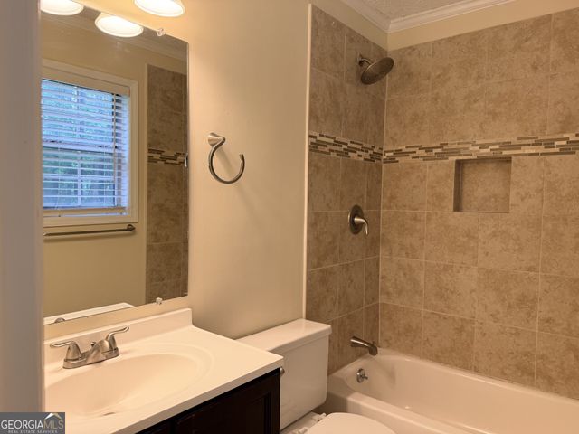 250 Winona Drive, Fayetteville, GA 30214