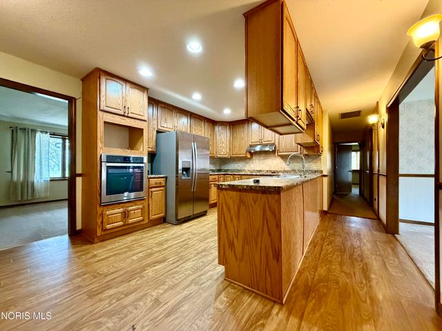 119 Cleveland Avenue, Defiance, OH 43512