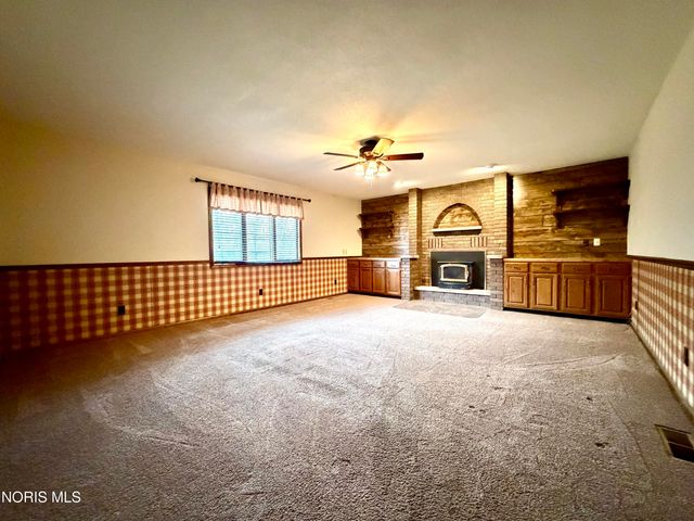 119 Cleveland Avenue, Defiance, OH 43512