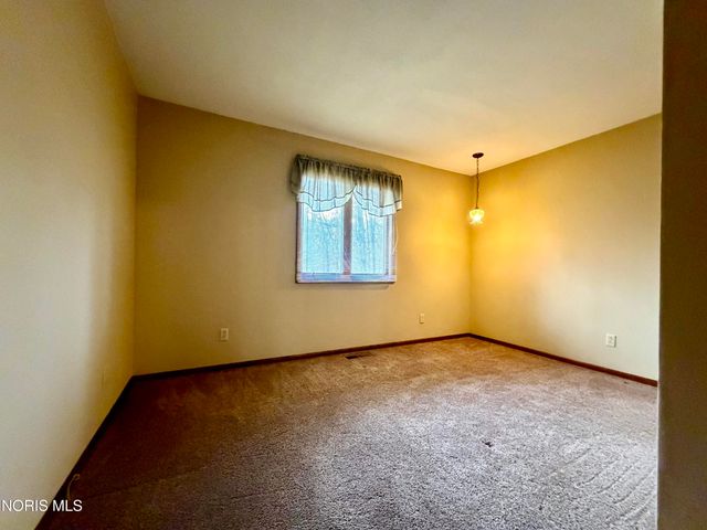 119 Cleveland Avenue, Defiance, OH 43512