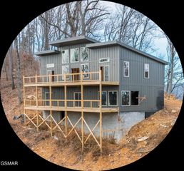 1995 Spurling Road, Sevierville, TN 37862