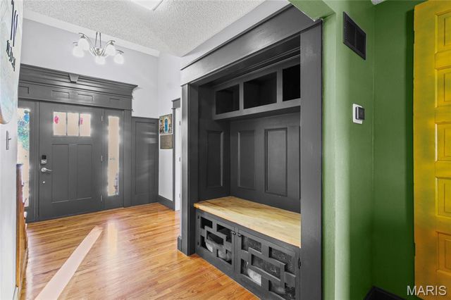 6115 Terri Lynn Drive, Affton, MO 63123