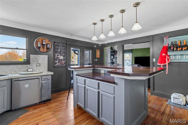 6115 Terri Lynn Drive, Affton, MO 63123