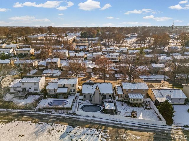 6115 Terri Lynn Drive, Affton, MO 63123