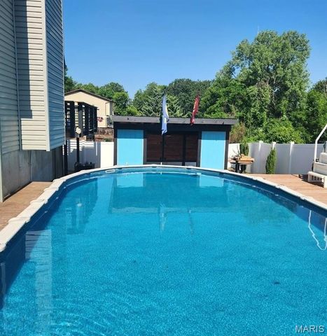 6115 Terri Lynn Drive, Affton, MO 63123