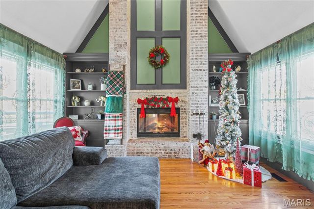 6115 Terri Lynn Drive, Affton, MO 63123