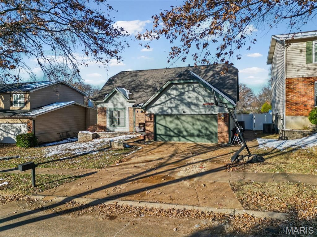 6115 Terri Lynn Drive, Affton, MO 63123