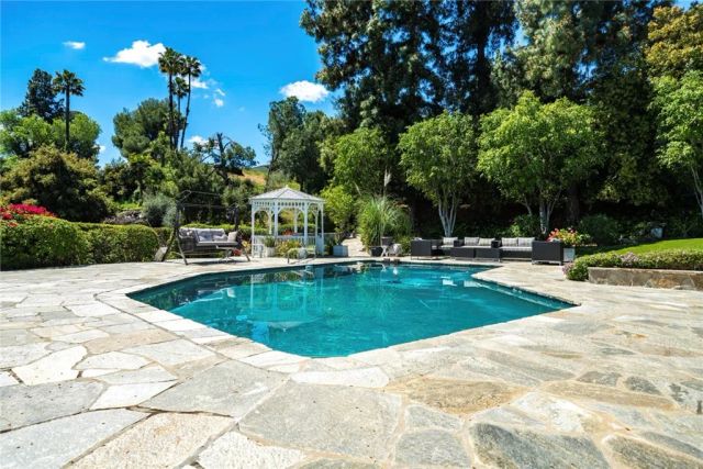 4420 Conchita Way, Tarzana, CA 91356