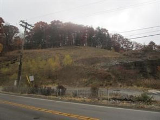 401 Sewickley Oakmont Rd, Ross Twp, PA 15237