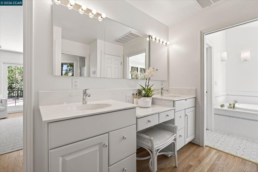 Image 19 of property listing at 599 Silverado Dr, Lafayette, CA 94549