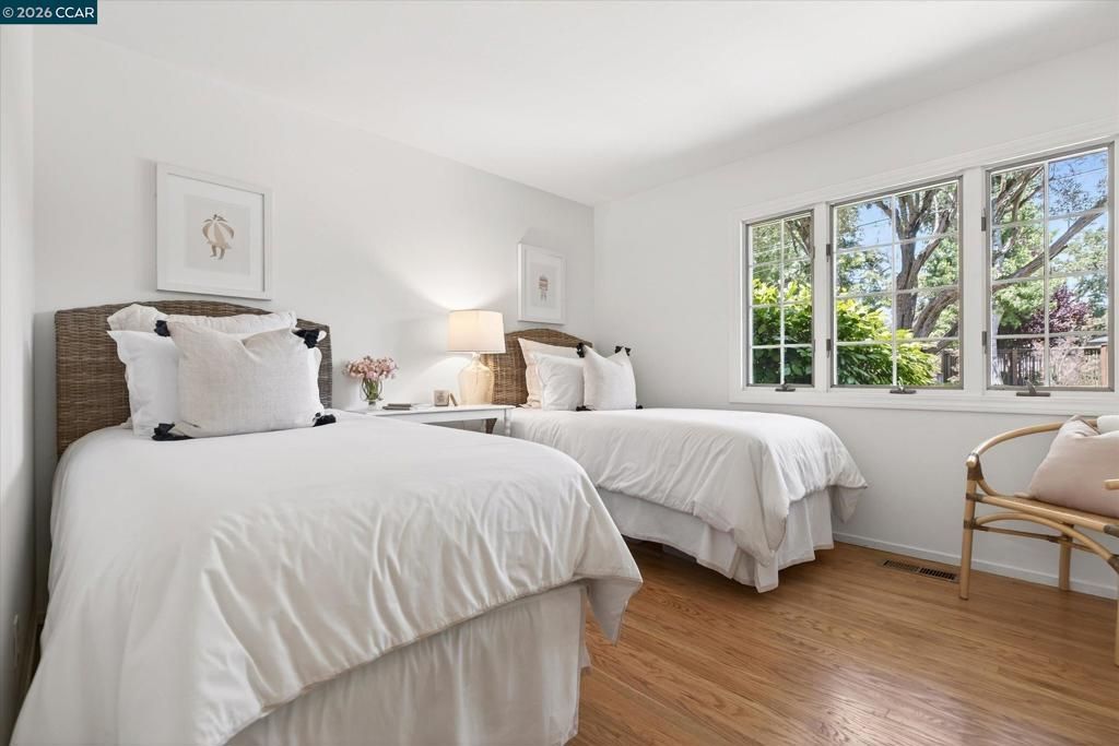 Image 23 of property listing at 599 Silverado Dr, Lafayette, CA 94549
