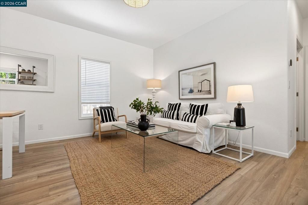 Image 38 of property listing at 599 Silverado Dr, Lafayette, CA 94549