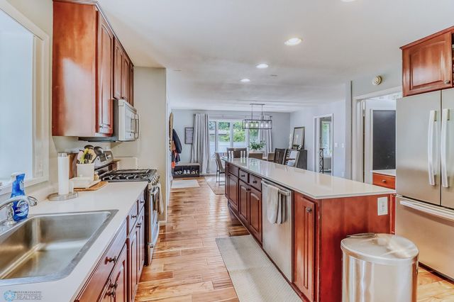 1800 CENTRE Square, Moorhead, MN 56560