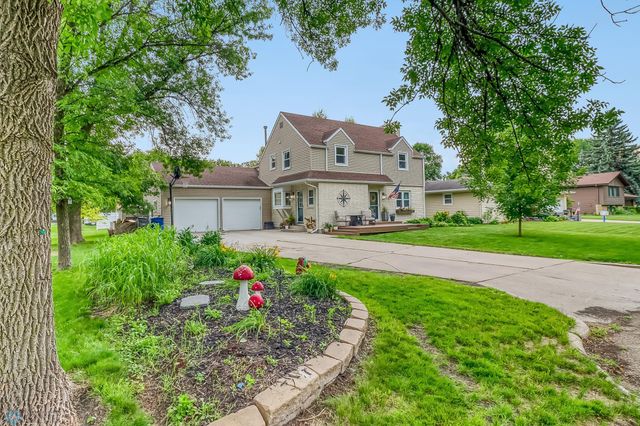 1800 CENTRE Square, Moorhead, MN 56560