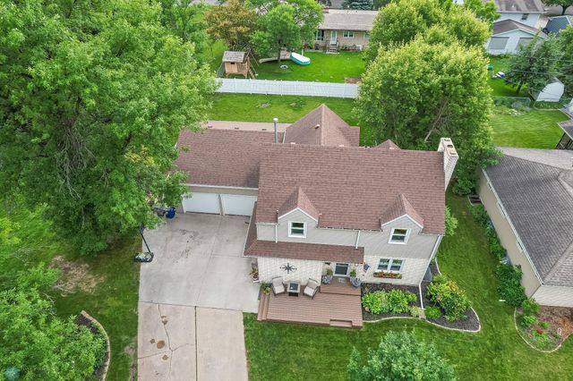 1800 CENTRE Square, Moorhead, MN 56560