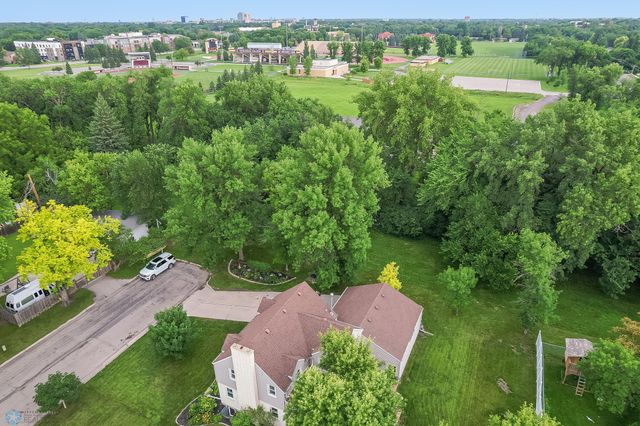 1800 CENTRE Square, Moorhead, MN 56560