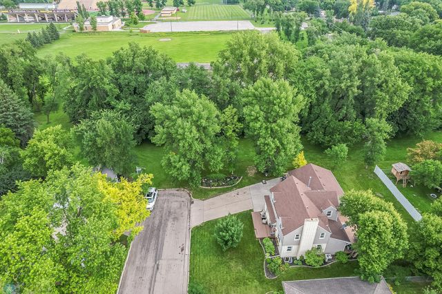 1800 CENTRE Square, Moorhead, MN 56560