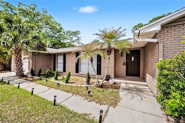 208 DONATELLO DRIVE, Brandon, FL 33511