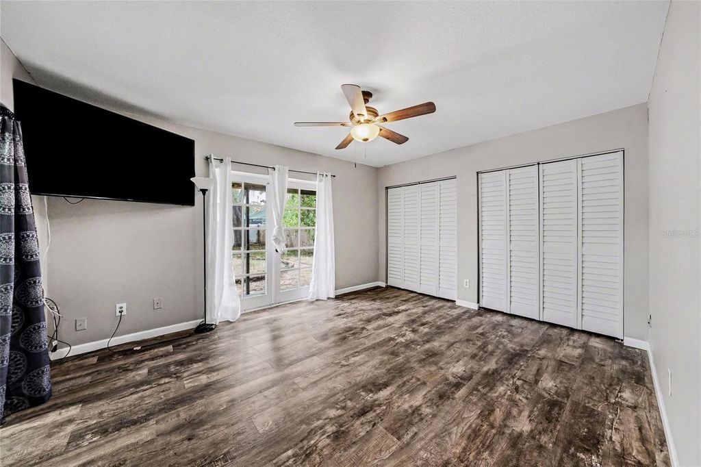 Image 15 of property listing at 208 DONATELLO DRIVE, Brandon, FL 33511