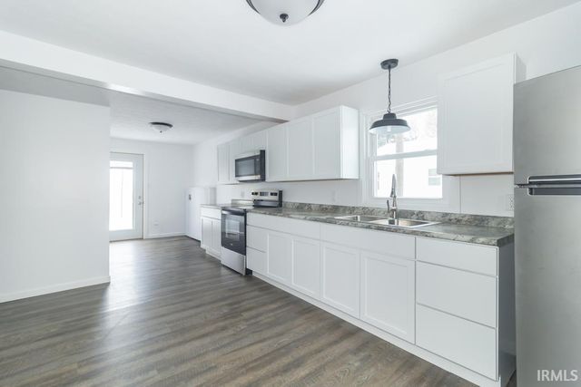 209 S Cory Street, Mooreland, IN 47360