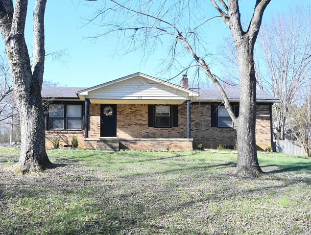 109 2nd Ave, N, Loretto, TN 38469