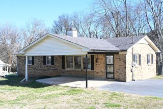 109 2nd Ave, N, Loretto, TN 38469