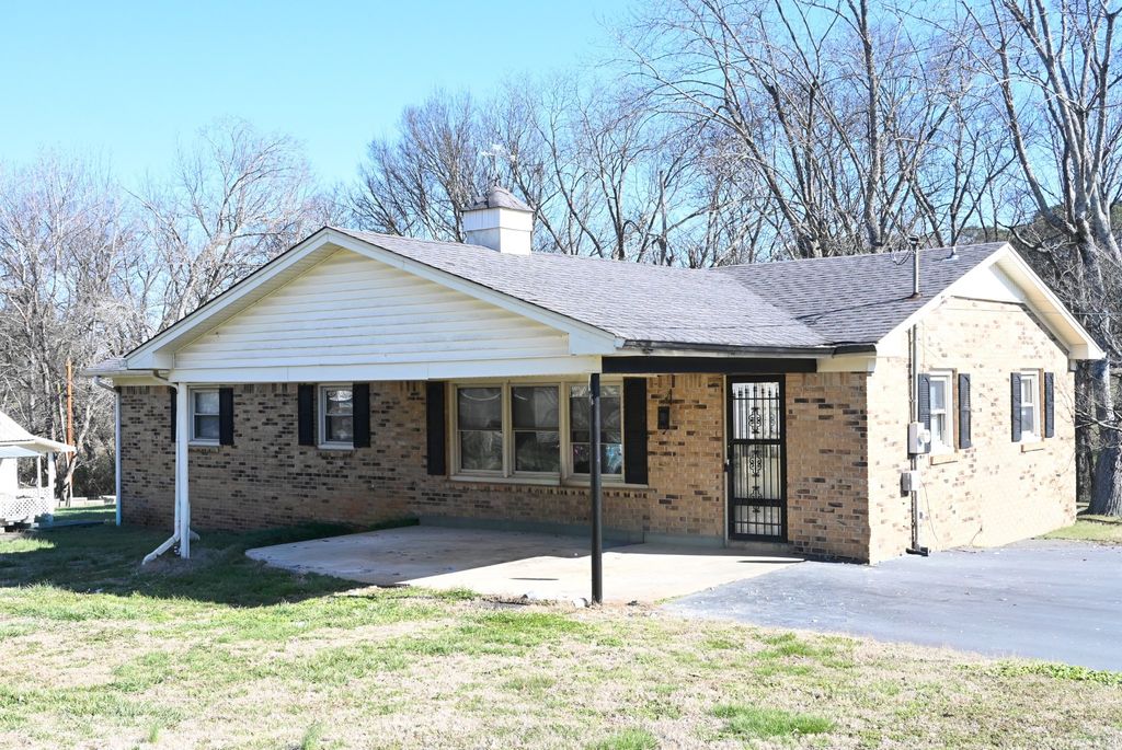 109 2nd Ave, N, Loretto, TN 38469