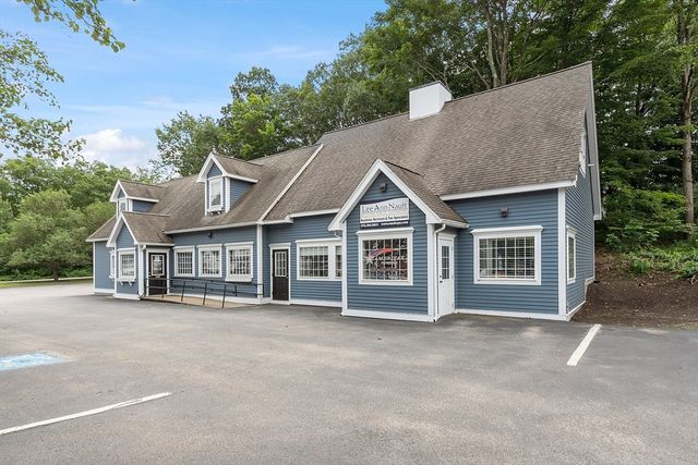 977 South St, Fitchburg, MA 01420