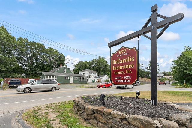 977 South St, Fitchburg, MA 01420