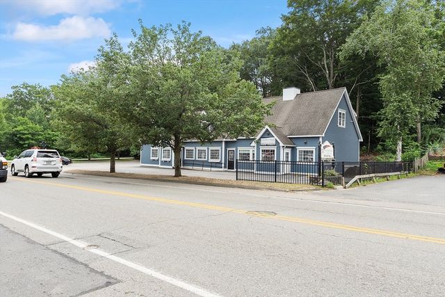 977 South St, Fitchburg, MA 01420