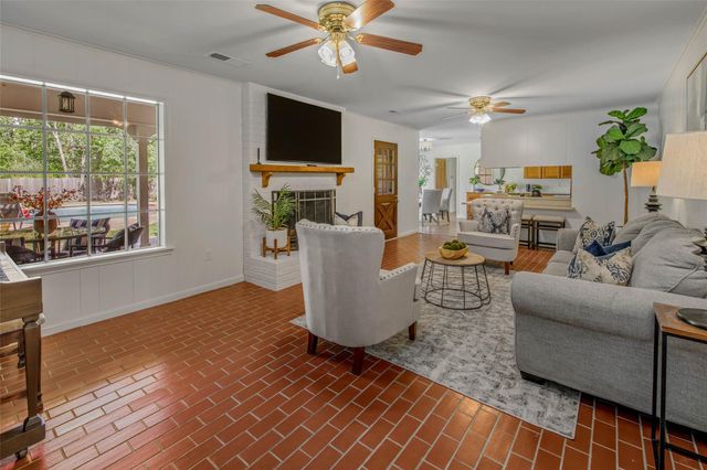 1403 Post Oak CIR, College Station, TX 77840