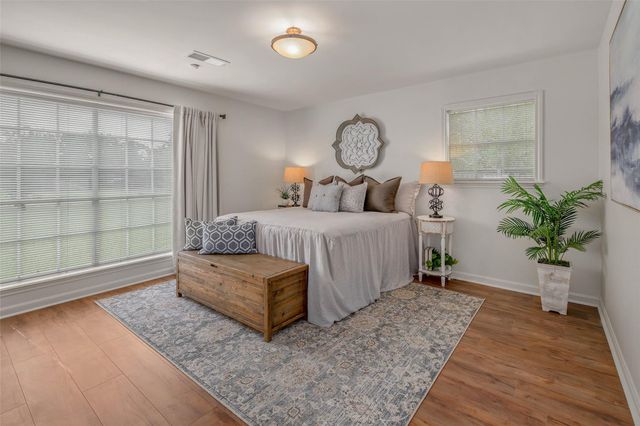 1403 Post Oak CIR, College Station, TX 77840