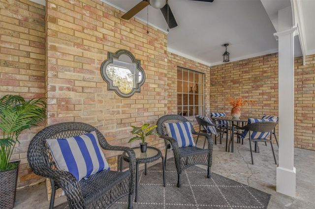 1403 Post Oak CIR, College Station, TX 77840