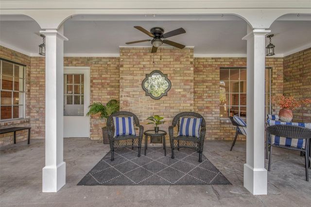 1403 Post Oak CIR, College Station, TX 77840