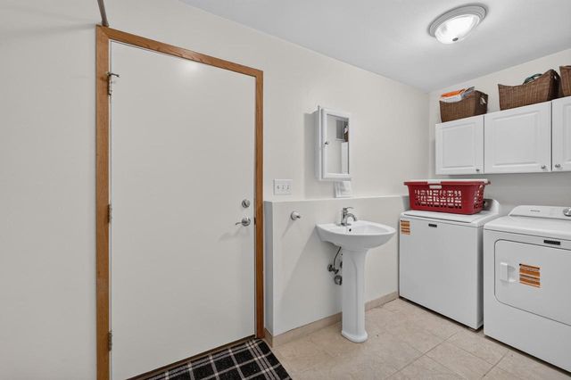 1125 Gils Way, Cross Plains, WI 53528