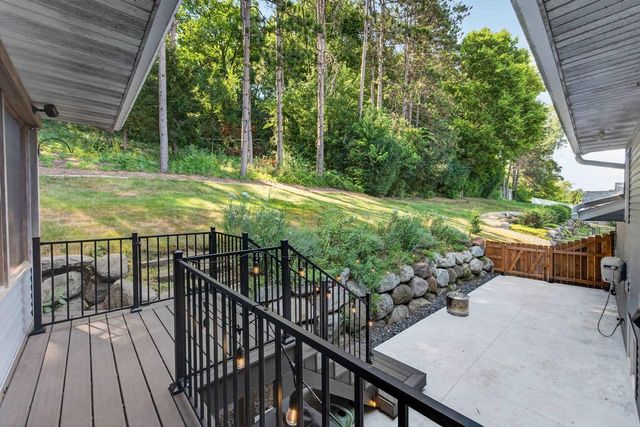 1125 Gils Way, Cross Plains, WI 53528