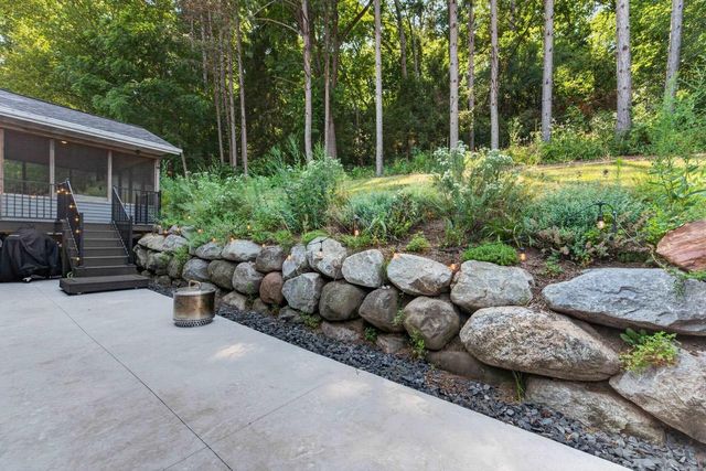 1125 Gils Way, Cross Plains, WI 53528