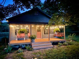 4035 South Forty Eight Creek Road School House, Waynesboro, TN 38485