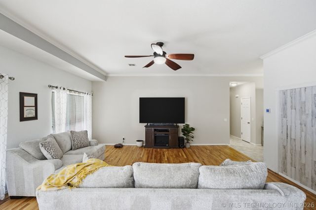 29606 E 68th Street S, Broken Arrow, OK 74014