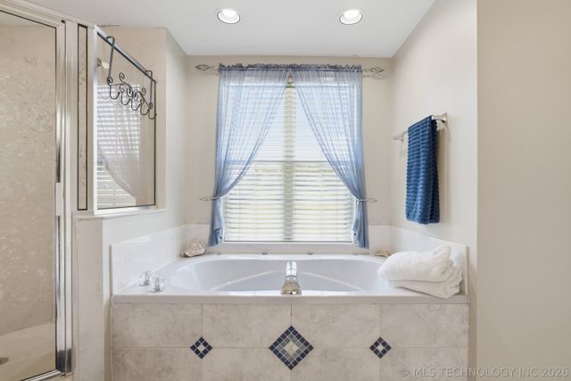 29606 E 68th Street S, Broken Arrow, OK 74014