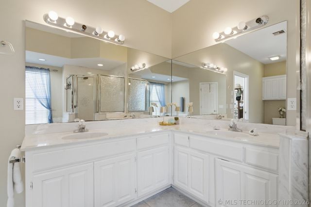 29606 E 68th Street S, Broken Arrow, OK 74014