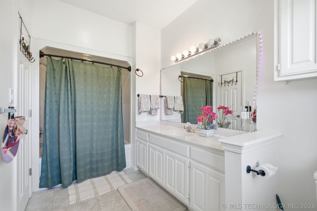 29606 E 68th Street S, Broken Arrow, OK 74014