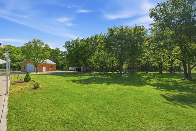 29606 E 68th Street S, Broken Arrow, OK 74014