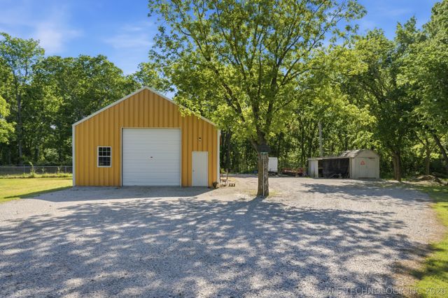 29606 E 68th Street S, Broken Arrow, OK 74014